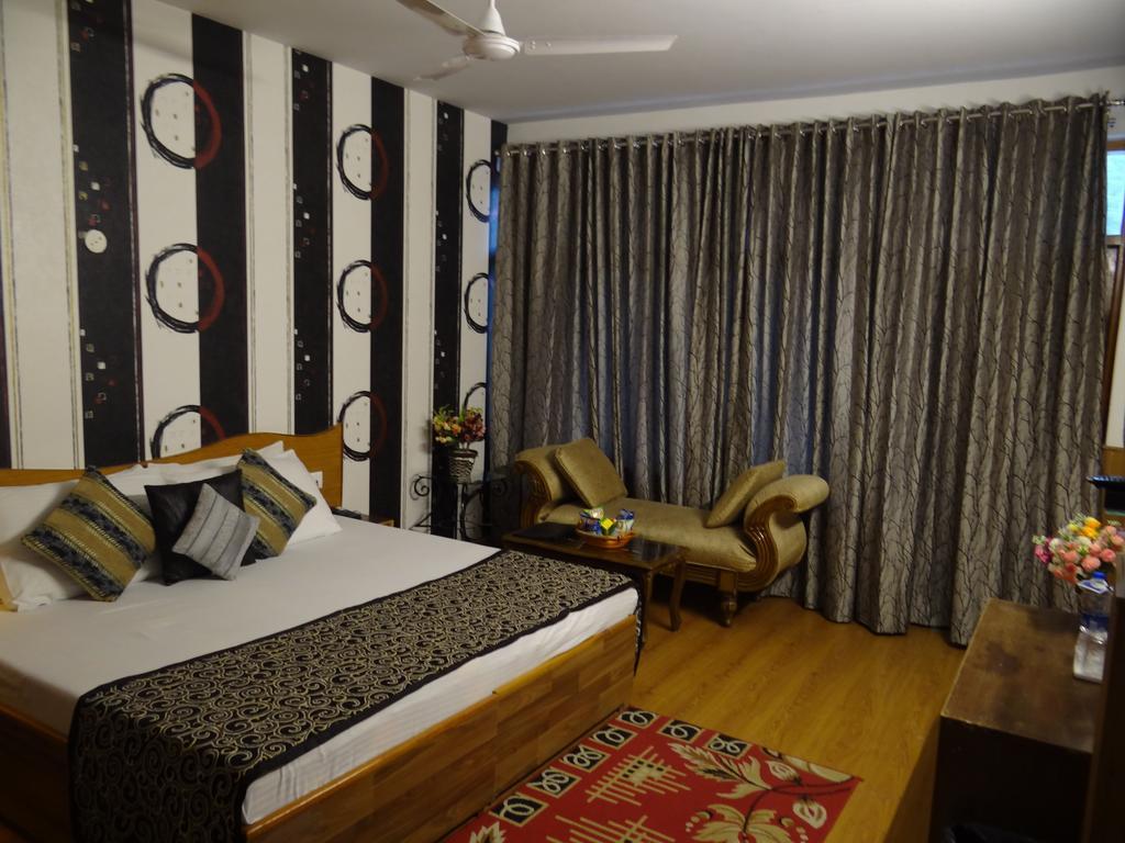 Hotel Natraj Manali Dharamshala Phòng bức ảnh