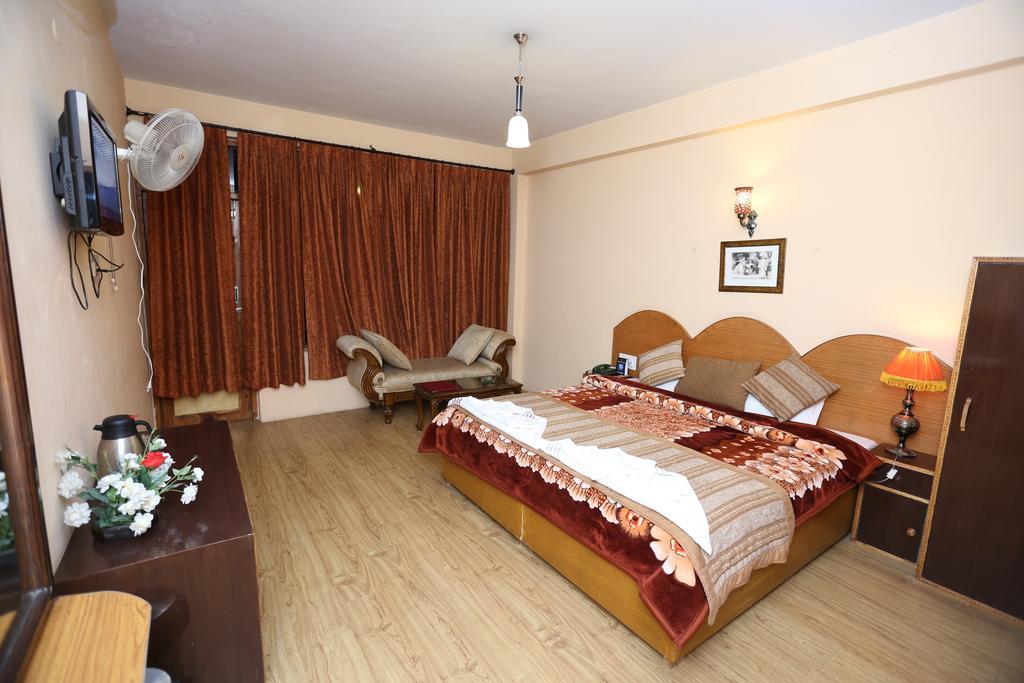 Hotel Natraj Manali Dharamshala Phòng bức ảnh