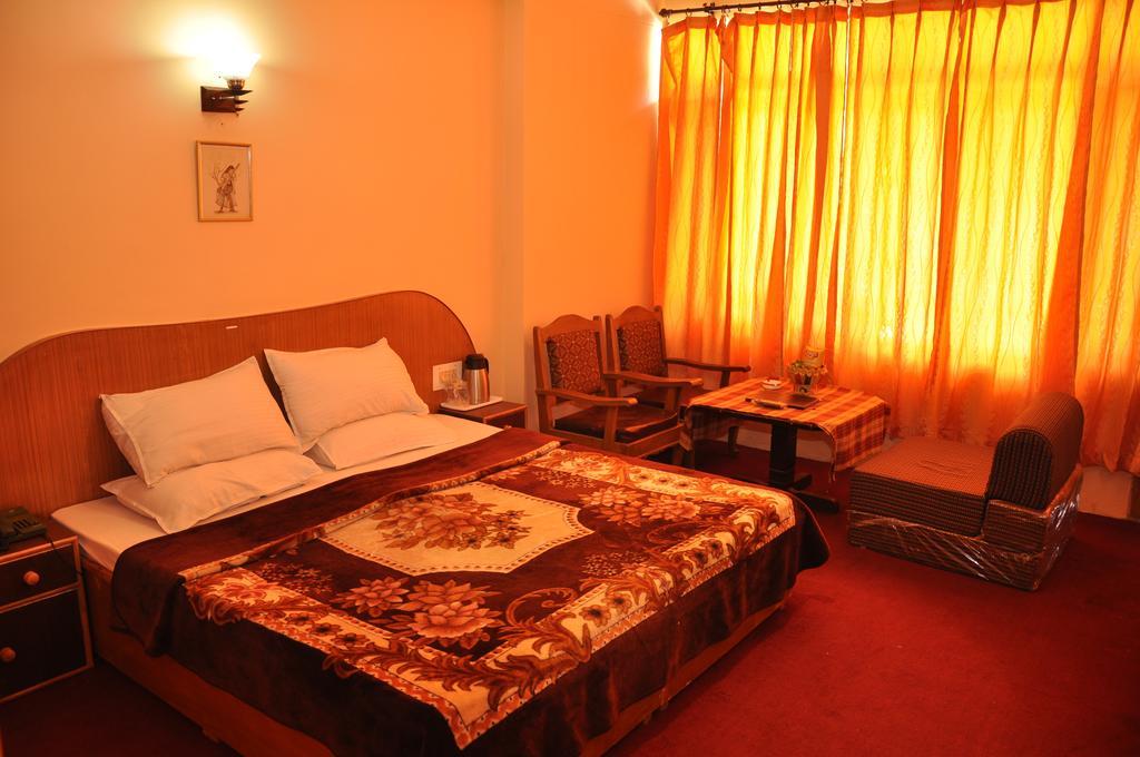 Hotel Natraj Manali Dharamshala Phòng bức ảnh