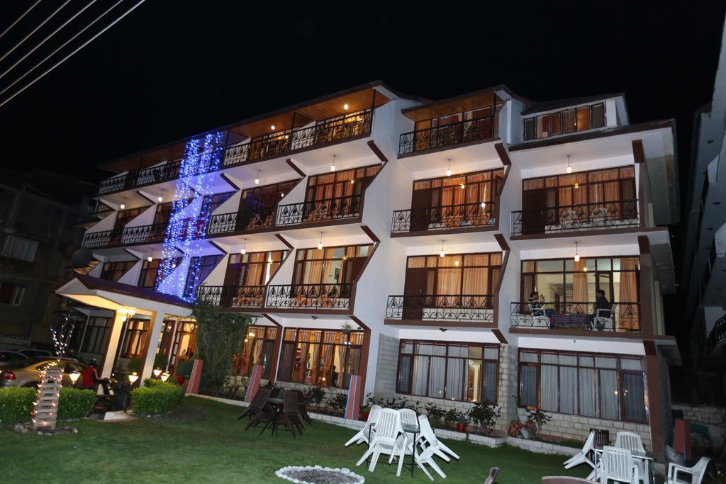 Hotel Natraj Manali Dharamshala Ngoại thất bức ảnh